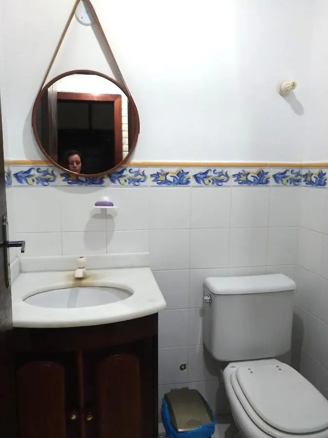 Casa de Férias Casa inteira a poucos passos da praia do Peró. Cabo Frio